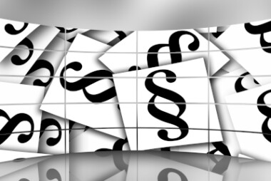 paragraph-386042-bild_von_gerd_altmann_auf_pixabay-web